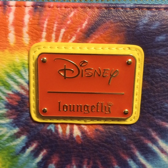 Loungfly Disney wallet - Picture 3 of 13